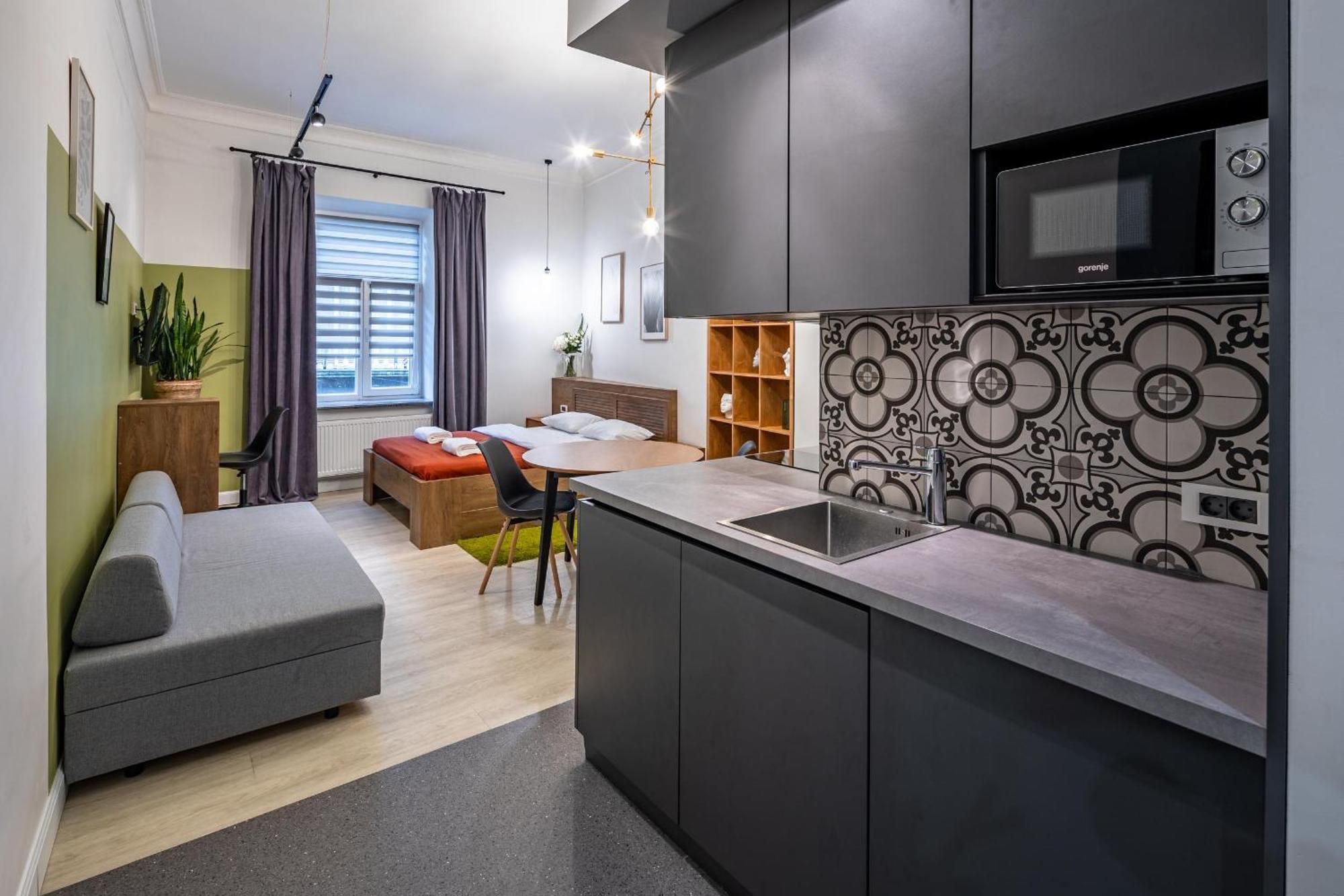 Apartamenty On Knyazya Romana Leopoli Esterno foto