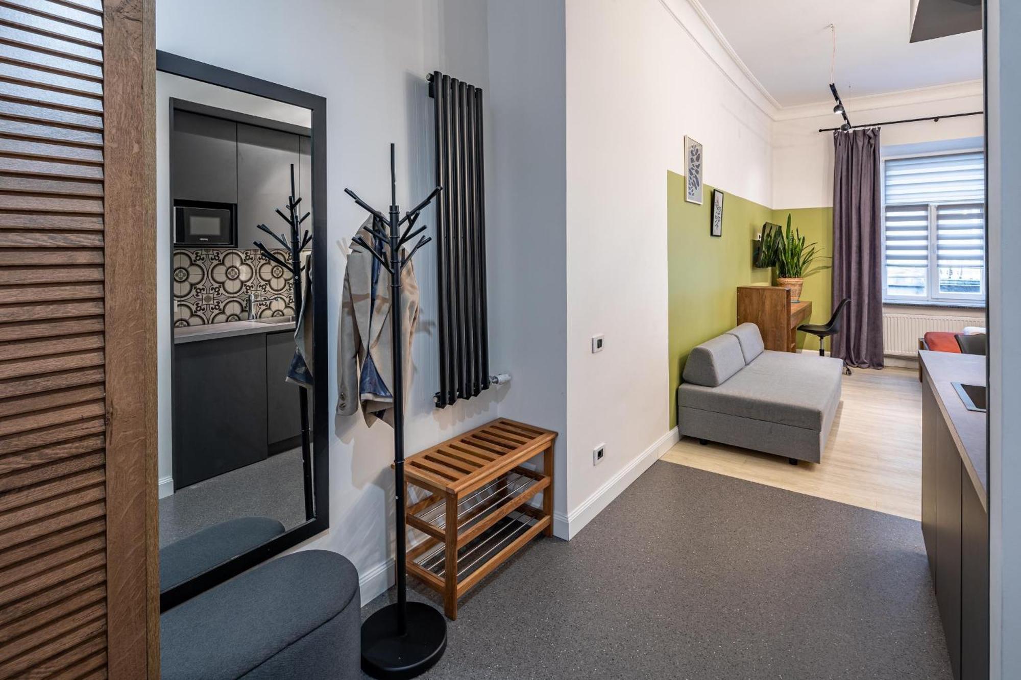 Apartamenty On Knyazya Romana Leopoli Esterno foto